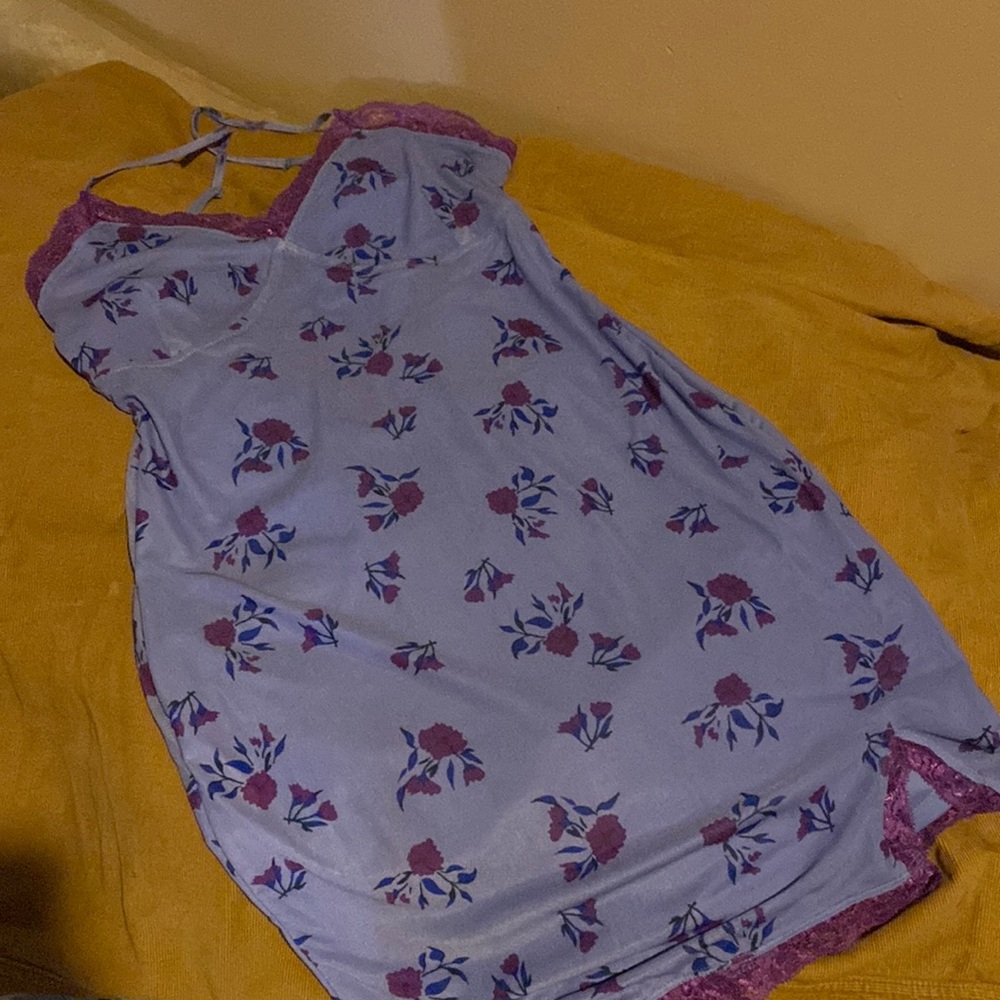 Spaghetti strap polyester dress. Wild Fable. Good condition. Size S.